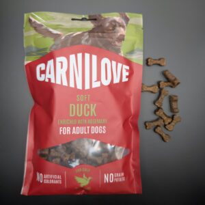 CARNILOVE Soft Snack Duck enriched with Rosemary 200 g - kaczka z rozmarynem