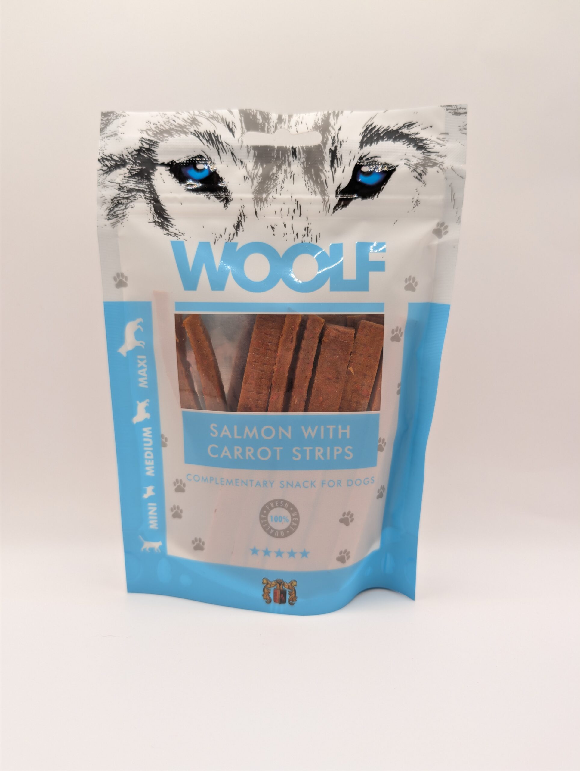 Woolf Salmon With Carrot Strips