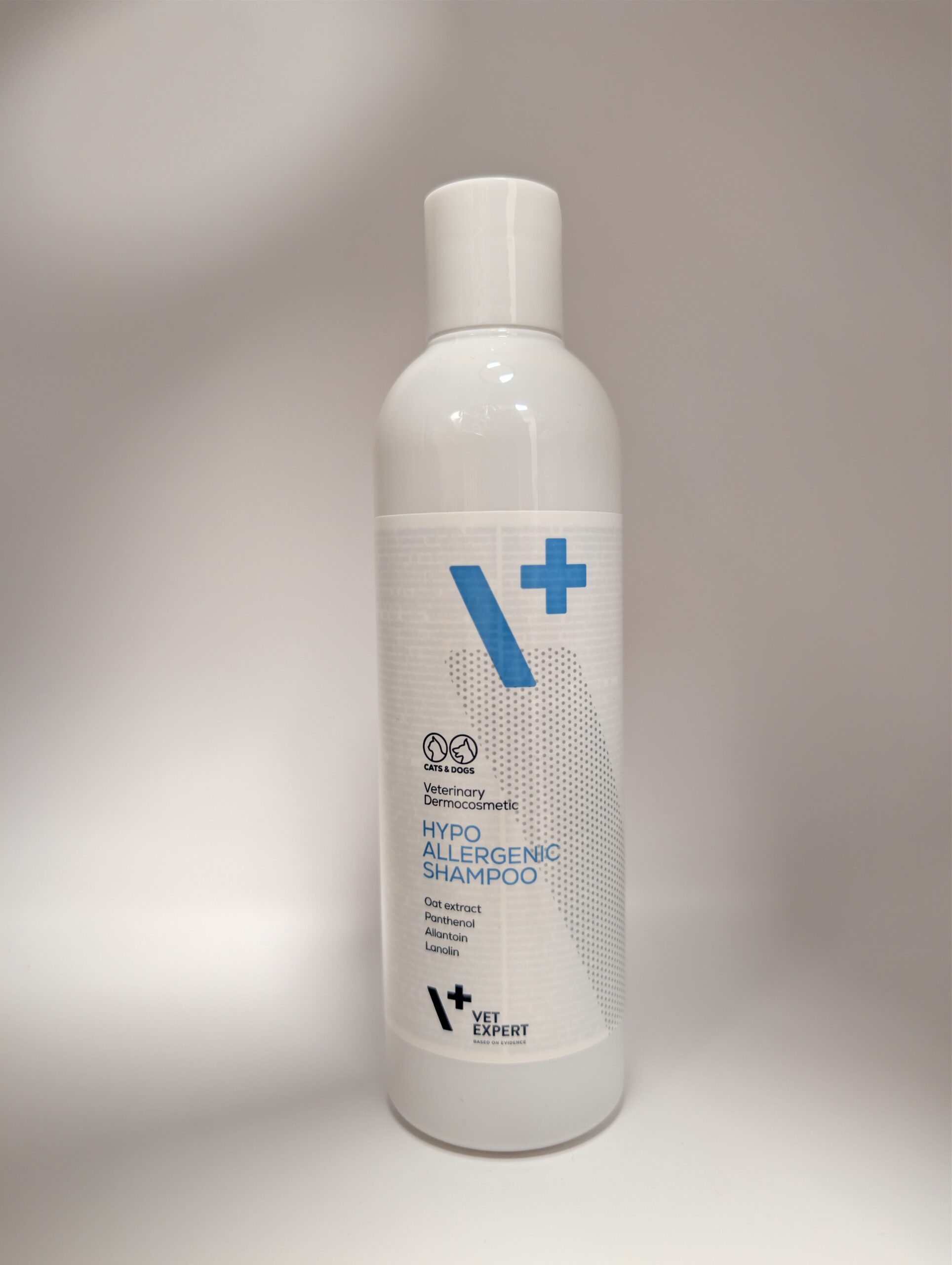VET EXPERT HYPOALLERGENIC SHAMPOO - hipoalergiczny szampon dla psów i kotów